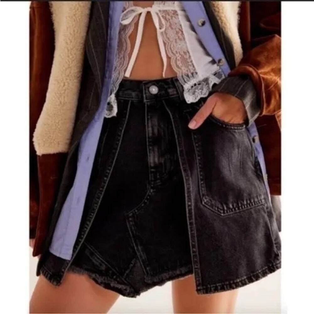 NWT We The Free Gray Wash Bare With Me Denim Mini Skirt Moxie Women's size 25